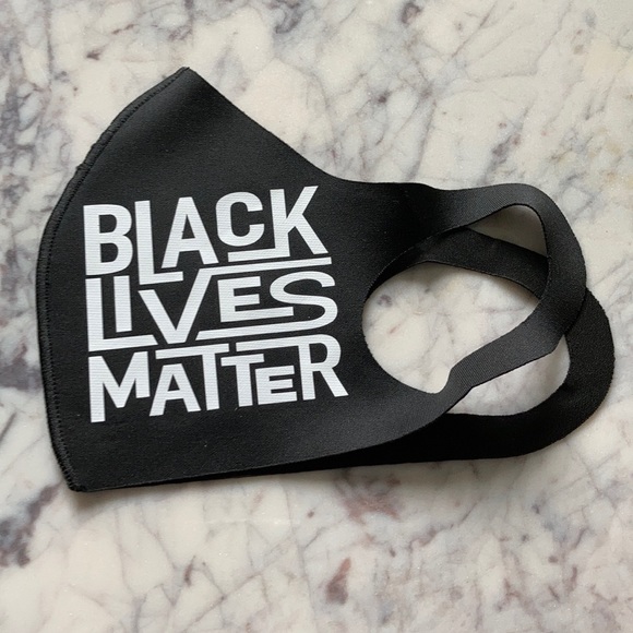 Black Lives Matter Face Mask Face Covering - Picture 7 of 11